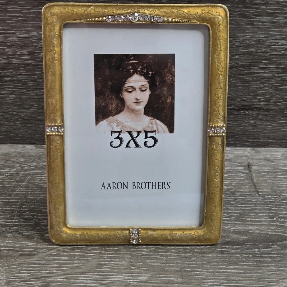 Lot of 2 Aaron Brothers Gold Enamel Rhinestone 3x5 Tabletop Picture Frame Pair